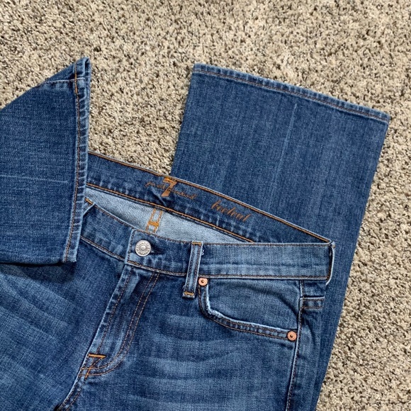 7 For all Mankind • Bootcut• - Picture 9 of 15